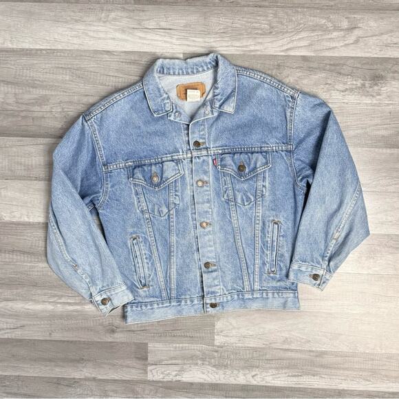 Vintage Levis Jean Denim Trucker Denim Jacket Light Wash - Picture 2 of 9